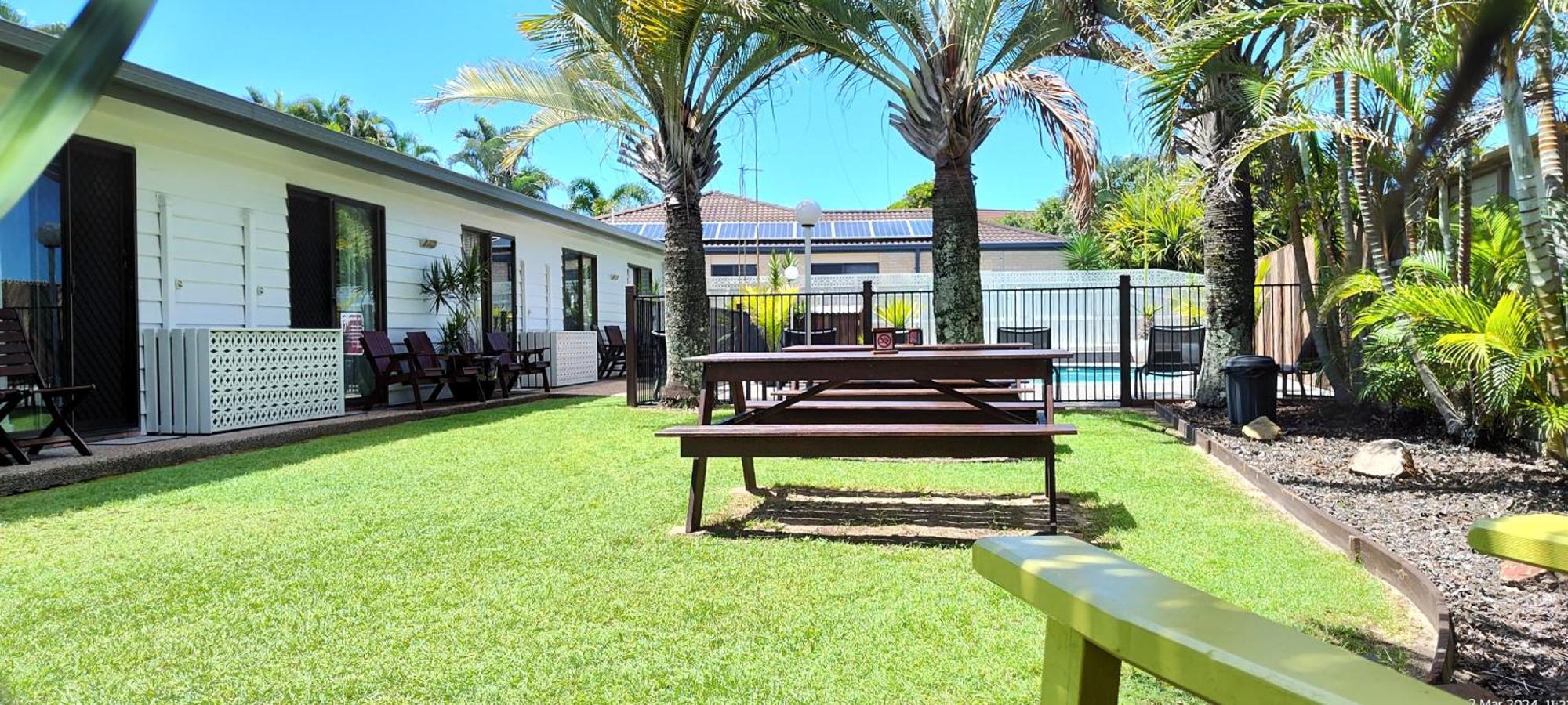 Pacific Palms Motor Inn Marcoola Extérieur photo